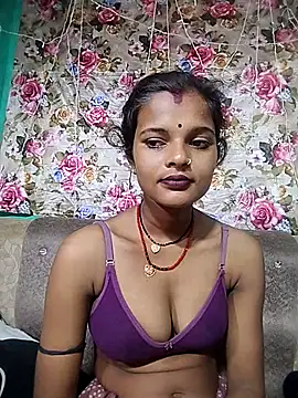 Snapshot of Maya_bhoji chatting on November 2025 02:06:01 AM Maya bhoji online show from November 2025 02:06:01 AM