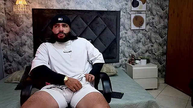 Apolo rousse1 online show from October 2025 09:12:02 PM