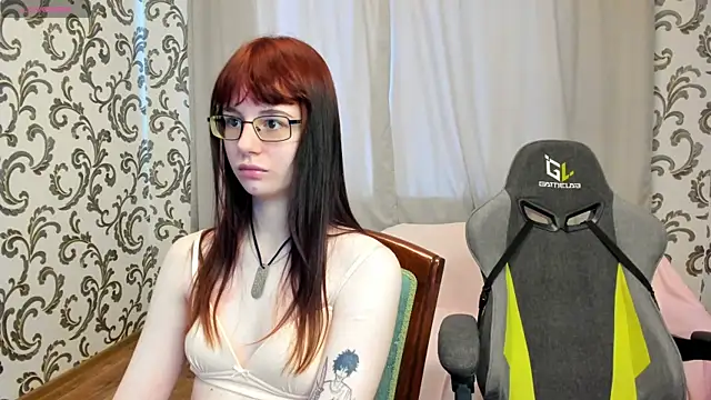 KiraZephyr online show from September 2025 04:01:02 AM