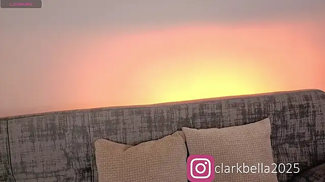 bellaa clark online show from September 2025 12:06:01 PM