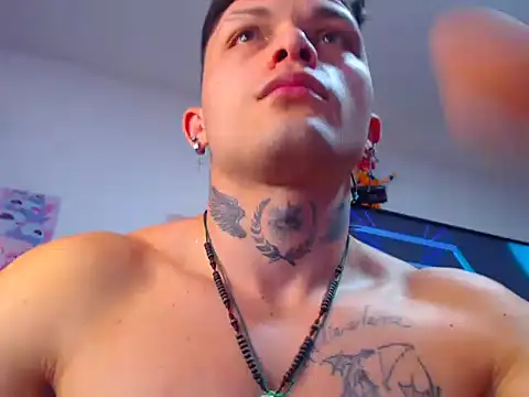 Snapshot of Kieran_kian chatting on November 2025 03:23:02 PM Kieran kian online show from November 2025 03:23:02 PM