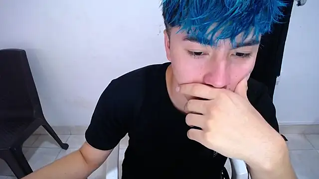 Snapshot of AlexanderCollman chatting on October 2025 07:05:01 PM AlexanderCollman online show from October 2025 07:05:01 PM