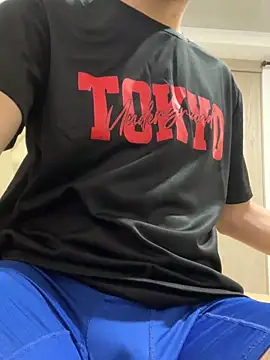 Snapshot of AlexanderCollman chatting on October 2025 08:32:01 PM AlexanderCollman online show from October 2025 08:32:01 PM