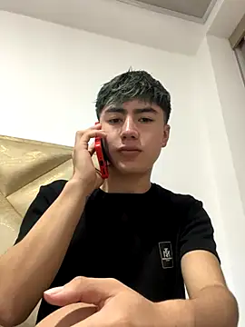 Snapshot of AlexanderCollman chatting on November 2025 03:45:01 PM AlexanderCollman online show from November 2025 03:45:01 PM