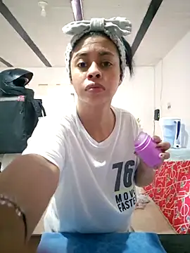 Snapshot of daliataleboficiall chatting on October 2025 05:14:02 PM daliataleboficiall online show from October 2025 05:14:02 PM