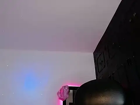 violetwitch05 online show from September 2025 06:00:01 PM