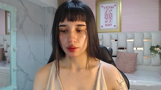 allyssa bellini s online show from November 2025 01:59:02 PM