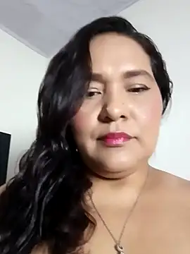 Laurasofia01 online show from September 2025 04:06:01 AM