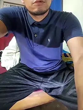 Snapshot of Bosssweet22cm chatting on November 2025 04:51:02 PM Bosssweet22cm online show from November 2025 04:51:02 PM