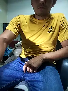 Snapshot of Bosssweet22cm chatting on November 2025 01:04:01 AM Bosssweet22cm online show from November 2025 01:04:01 AM