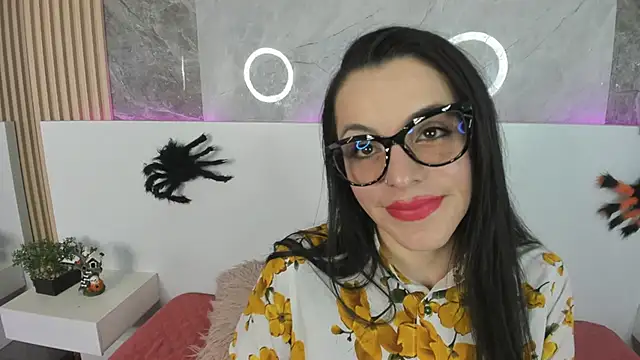 IsisNoir online show from October 2025 07:44:02 PM