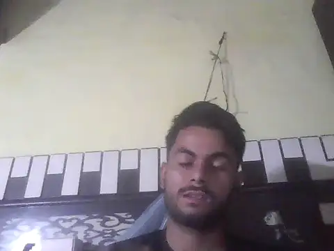 Snapshot of ursdreamperson chatting on October 2025 02:24:01 AM ursdreamperson online show from October 2025 02:24:01 AM