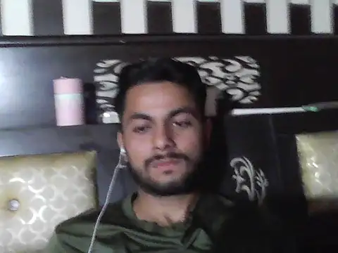 Snapshot of ursdreamperson chatting on November 2025 05:29:02 AM ursdreamperson online show from November 2025 05:29:02 AM