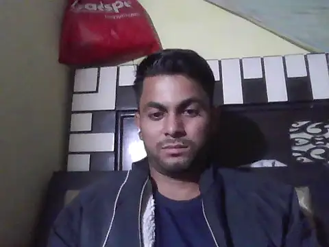 Snapshot of ursdreamperson chatting on November 2025 03:11:01 PM ursdreamperson online show from November 2025 03:11:01 PM