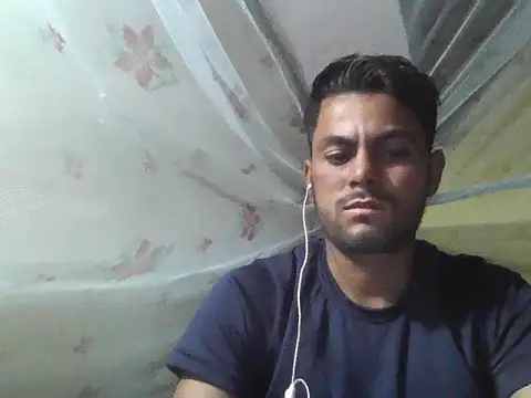 Snapshot of ursdreamperson chatting on November 2025 04:31:02 PM ursdreamperson online show from November 2025 04:31:02 PM