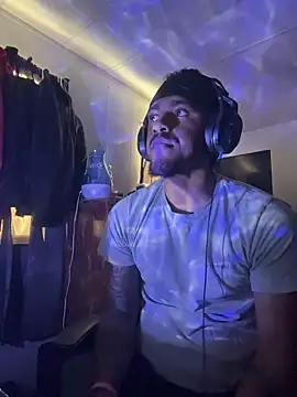 Snapshot of tyrek5051 chatting on November 2025 01:58:02 PM tyrek5051 online show from November 2025 01:58:02 PM