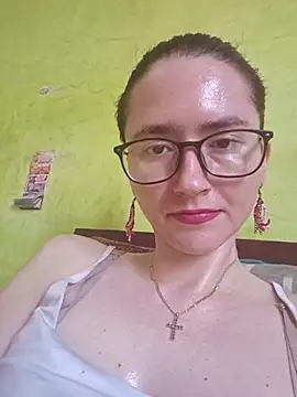 Snapshot of Linda_Hot13 chatting on September 2025 02:17:01 PM Linda Hot13 online show from September 2025 02:17:01 PM