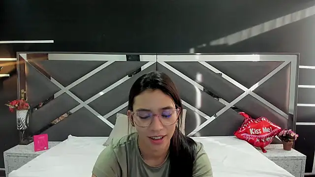 LyaScott online show from September 2025 11:35:02 AM