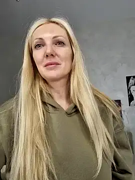 Monna online show from December 2024 02:57:01 PM