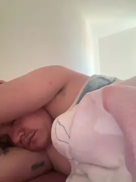 Snapshot of michael877675 chatting on October 2025 04:13:02 PM michael877675 online show from October 2025 04:13:02 PM