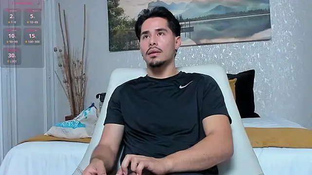 Snapshot of loghan_fox chatting on December 2025 08:39:02 PM loghan fox online show from December 2025 08:39:02 PM