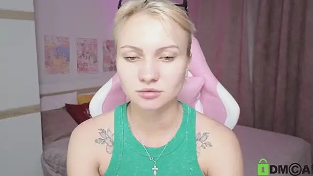 Cameronlovely  online show from September 2025 07:52:01 AM