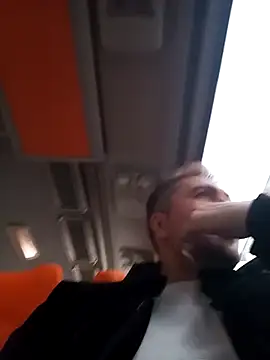 Snapshot of mert0359 chatting on November 2025 01:22:01 PM mert0359 online show from November 2025 01:22:01 PM