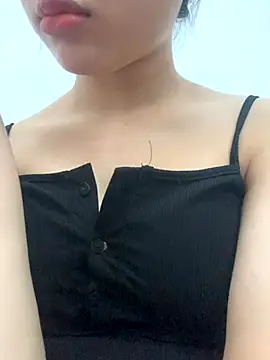 Nguyenha11 online show from September 2025 06:25:02 AM