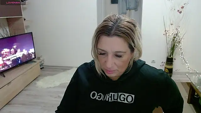 TheeaBlanco online show from November 2025 05:00:01 PM