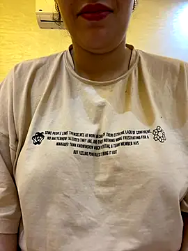 Bold-arabic-vibes online show from December 2025 09:30:01 PM