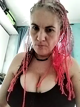 est 82 online show from September 2025 03:33:01 PM