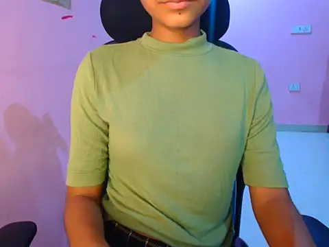 Snapshot of Lipsika07 chatting on September 2025 06:19:02 PM Lipsika07 online show from September 2025 06:19:02 PM