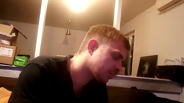 Snapshot of Bikerhot883hd chatting on October 2025 08:15:01 PM Bikerhot883hd online show from October 2025 08:15:01 PM