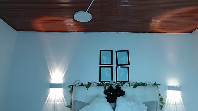 Megan 05  online show from November 2025 07:35:02 PM