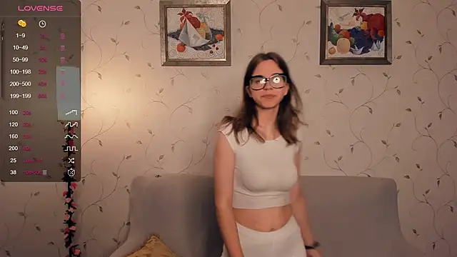 JoanBaggott online show from November 2025 08:19:01 PM