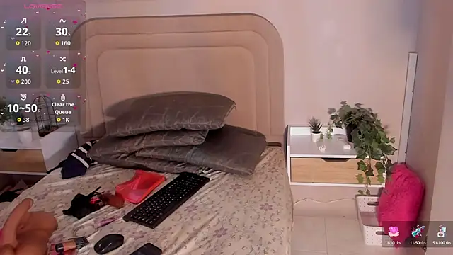 Anamonrroe online show from September 2025 11:36:01 AM