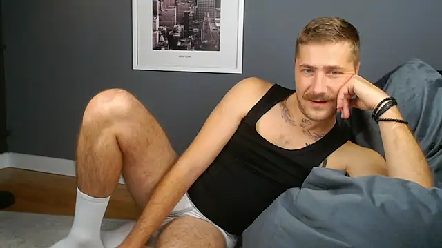 Snapshot of Mr_At_ chatting on October 2025 06:59:01 AM Mr At online show from October 2025 06:59:01 AM