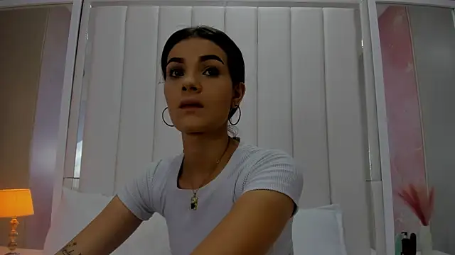 isabella-hot28 online show from October 2025 12:33:01 PM