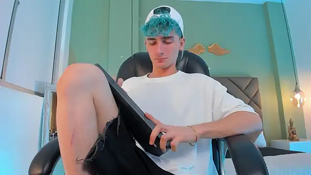 JaydenVillalobos online show from September 2025 07:27:02 PM