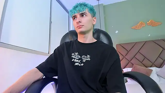JaydenVillalobos online show from September 2025 12:53:01 PM