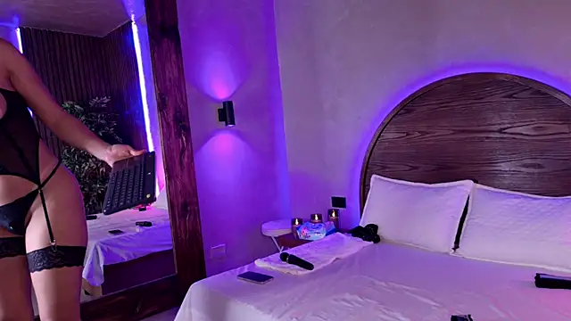 Snapshot of renata_black_ chatting on October 2025 10:16:02 AM renata black online show from October 2025 10:16:02 AM