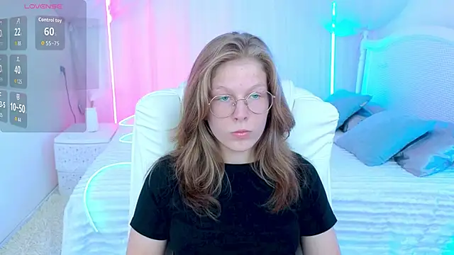 Lilly Belly online show from September 2025 11:54:01 AM