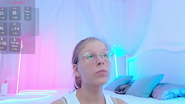 Lilly Belly online show from September 2025 01:25:02 PM