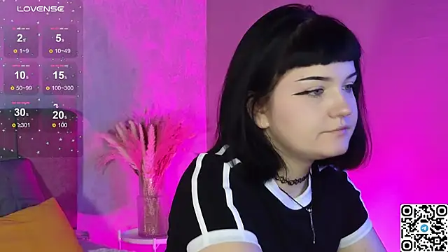 RileyTorres online show from September 2025 01:28:01 AM