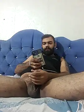 Snapshot of Umut1414 chatting on November 2025 10:51:01 PM Umut1414 online show from November 2025 10:51:01 PM