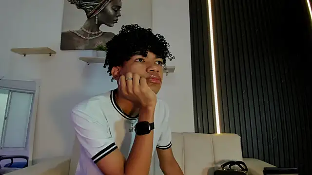 Ivone Rose  online show from December 2025 12:12:02 PM