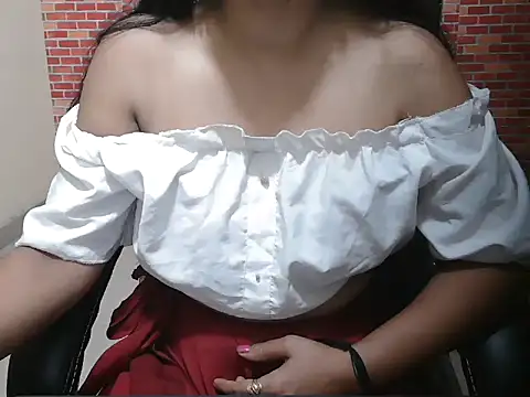 misskomal2 online show from September 2025 05:52:02 AM