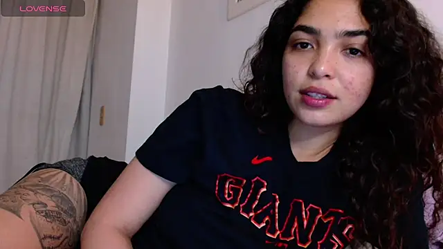 Snapshot of Ariagal chatting on November 2025 11:16:02 PM Ariagal online show from November 2025 11:16:02 PM