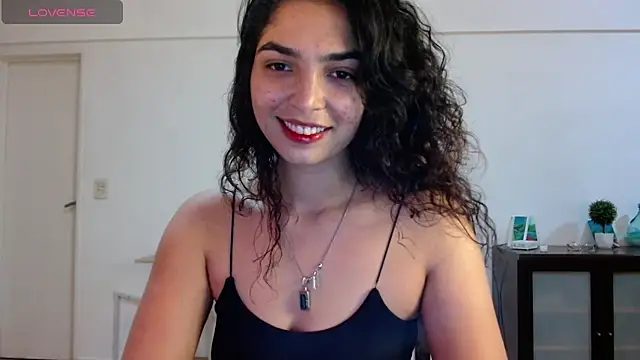 Snapshot of Ariagal chatting on November 2025 09:47:02 PM Ariagal online show from November 2025 09:47:02 PM