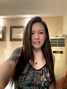 Snapshot of Manson13333 chatting on October 2025 03:40:02 PM Manson13333 online show from October 2025 03:40:02 PM